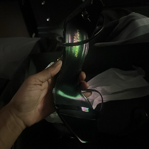 Lightly worn authentic ysl mug wall holders black - Picture 2 of 9